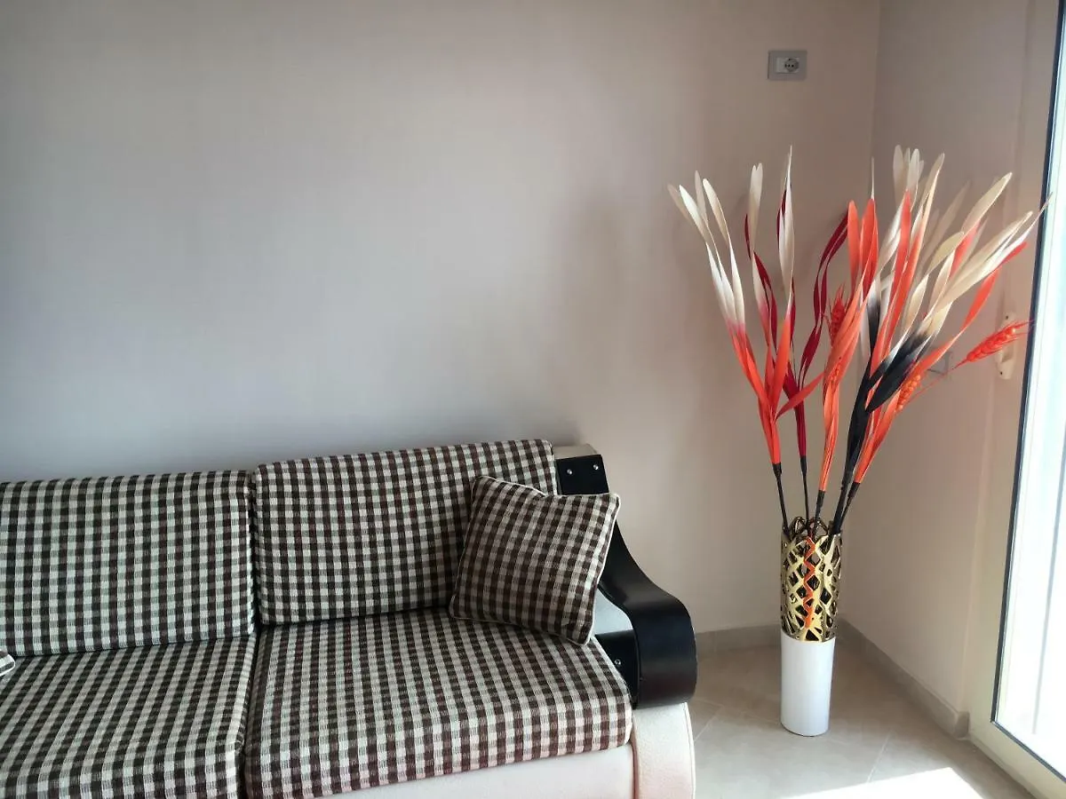 Sunny Beach Apartment Vlora 0*, Vlorë