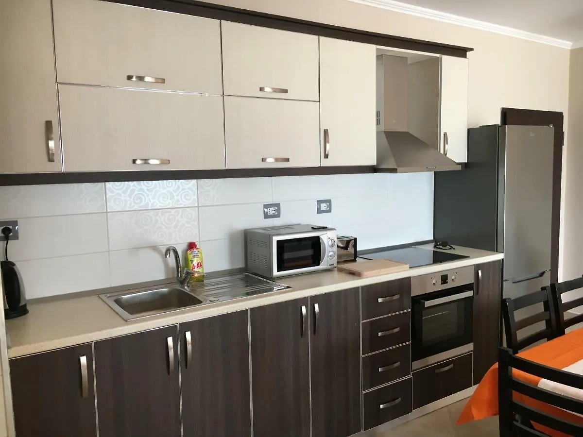 Sunny Beach Apartment Vlora 0*, Vlorë